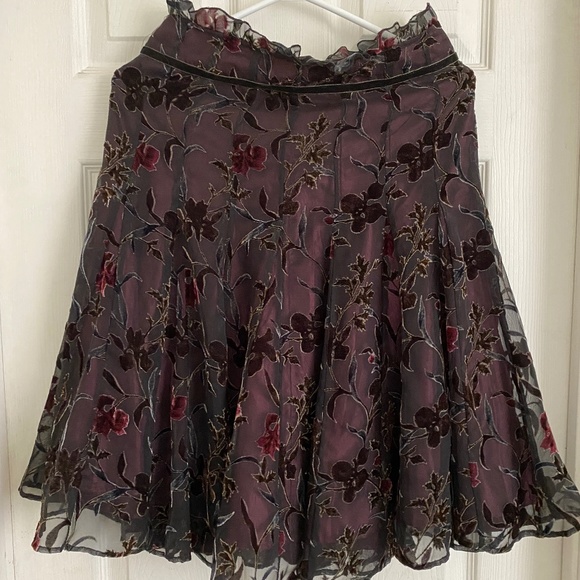 Fairytale Shimmer Floral Skirt with Black Tulle and Rose Wine Satin Sz S - Picture 4 of 13